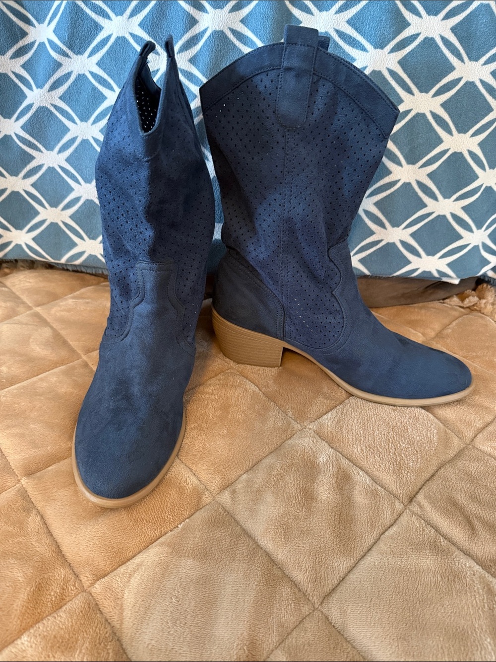 American Eagle Outfitters Navy faux Suede Perforated Western Boots